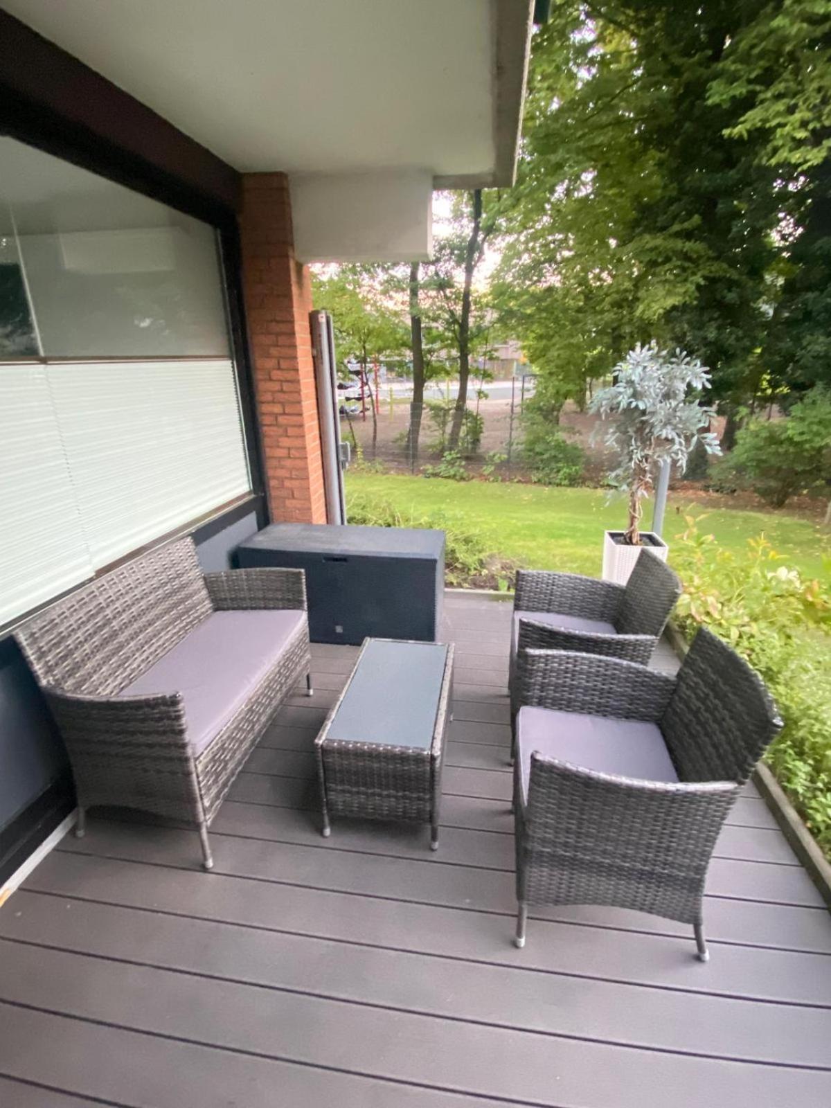 Apartment Moderne 2-zimmer-wohnung Mit Garten